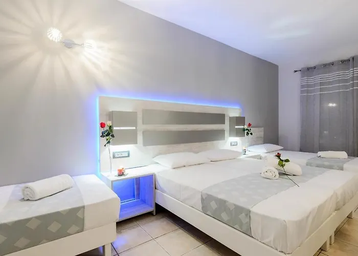 Savvas-deval (adults Only) Laganas